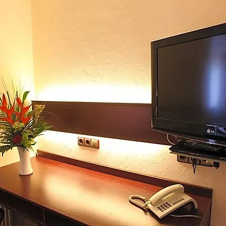 Hotel Akzent 3*